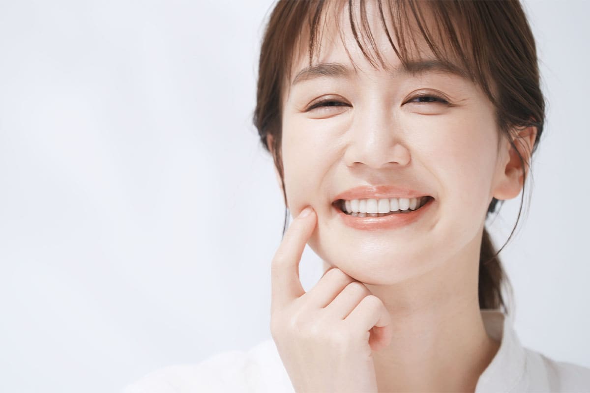 How Do You Choose the Right Shade for Veneers?