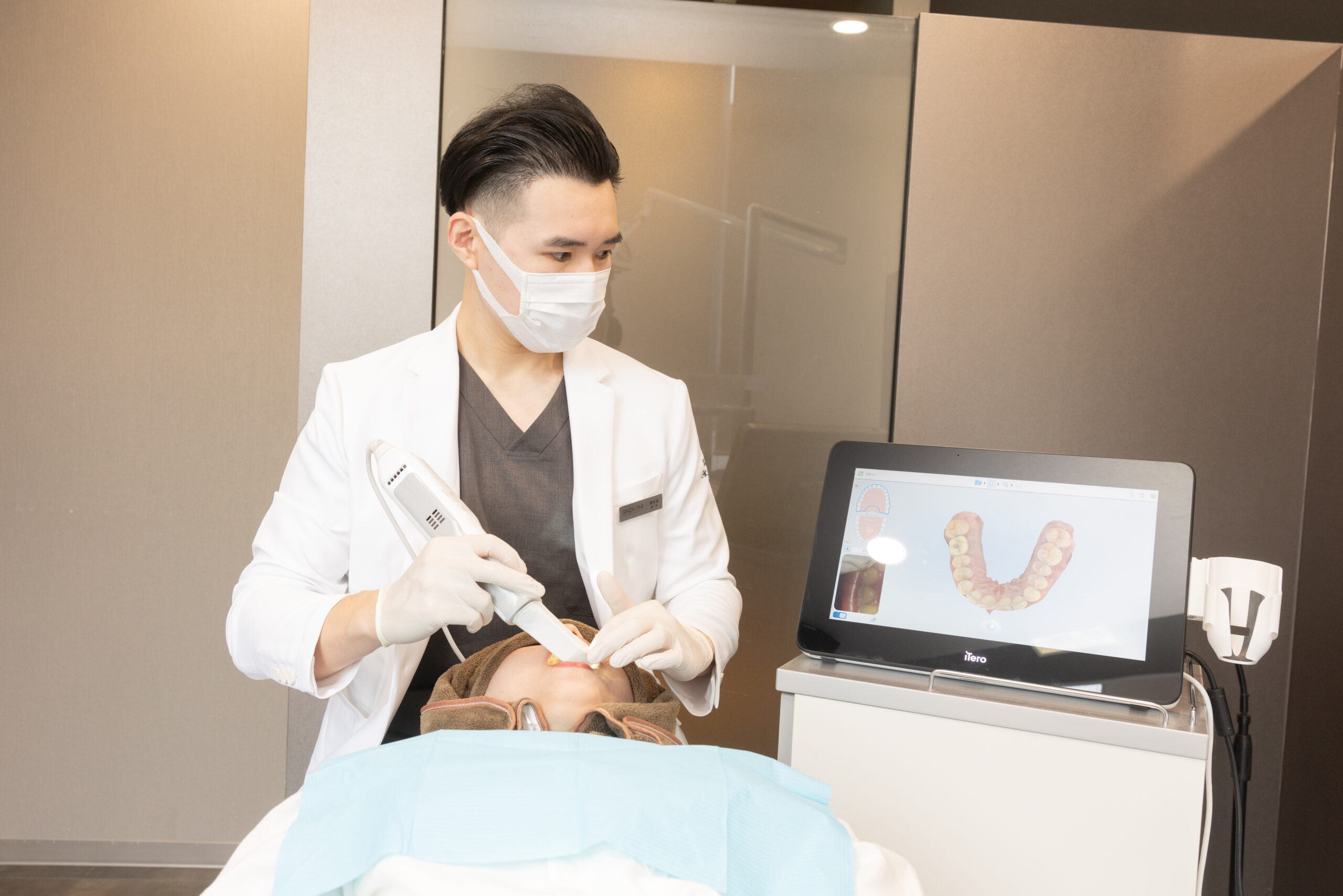 Bone Loss Prevents Implants? Resin-Bonded Bridges as an Alternative